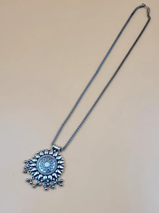 Oxidized Sunflower Design Light Weight Pendant Chain.