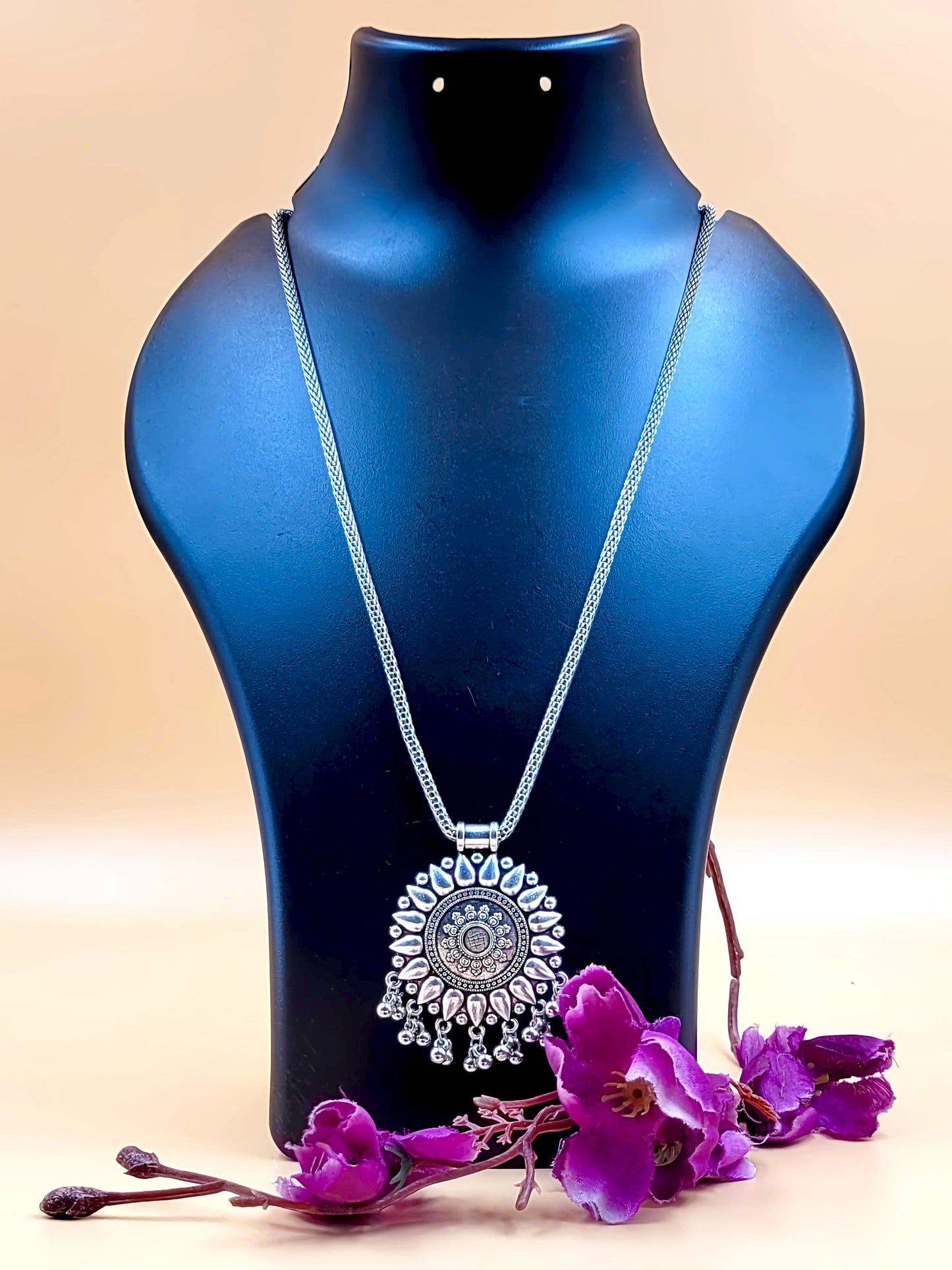 Oxidized Sunflower Design Light Weight Pendant Chain.