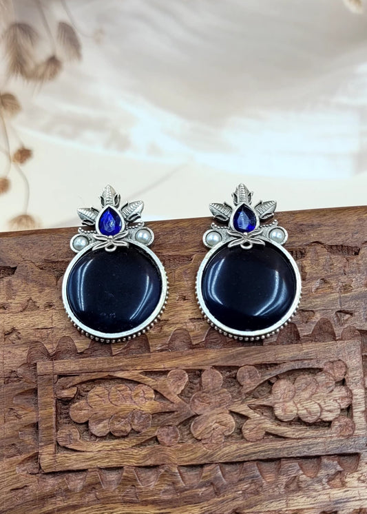 Brass Oxidised Victorians Deep Blue Stud With Monalisa Stone