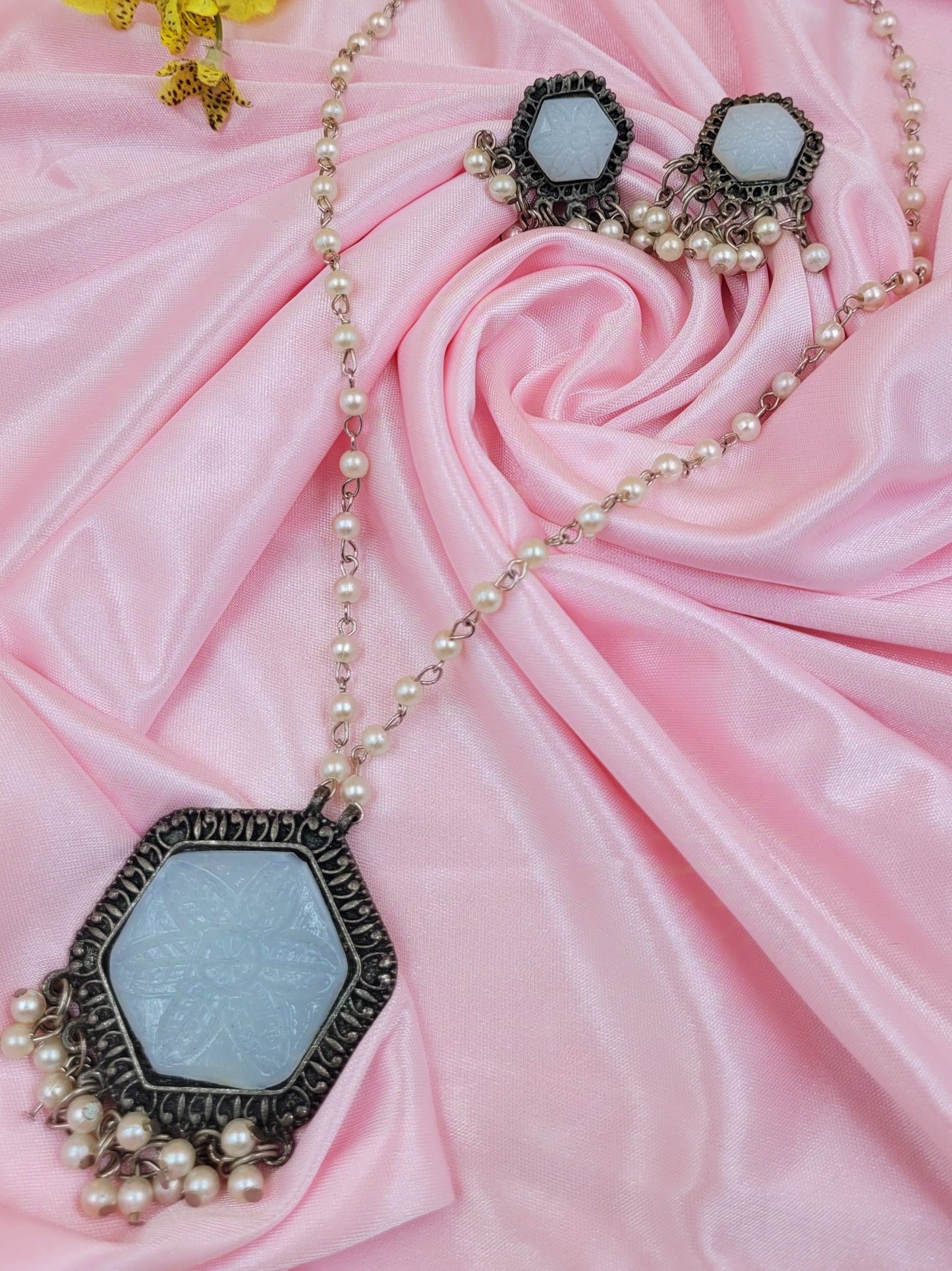 White Stone Carved Long Beaded Necklace Set