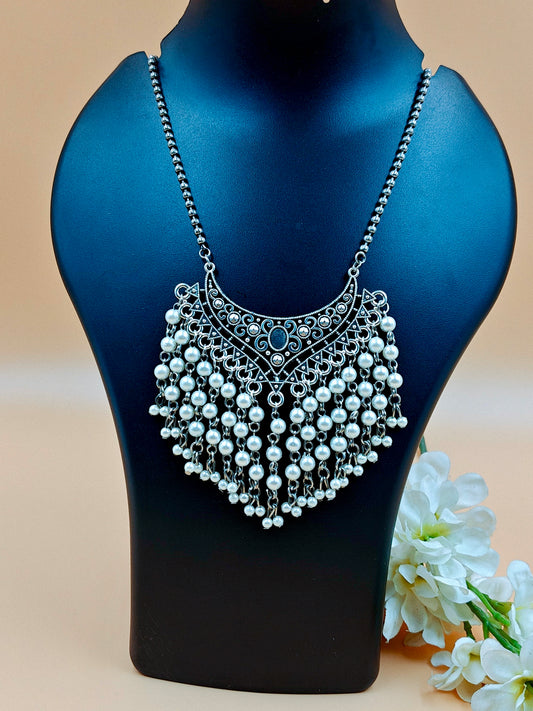 Long Beaded Silver Toned Mesh Design Beads with Big and Heavy Pendant Set