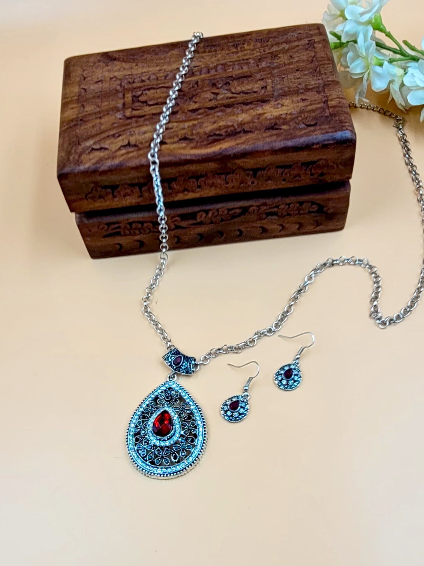 Red Pear Shaped Stone with Crystal alike Stone Layered Long Chain with Drop Stone Earrings