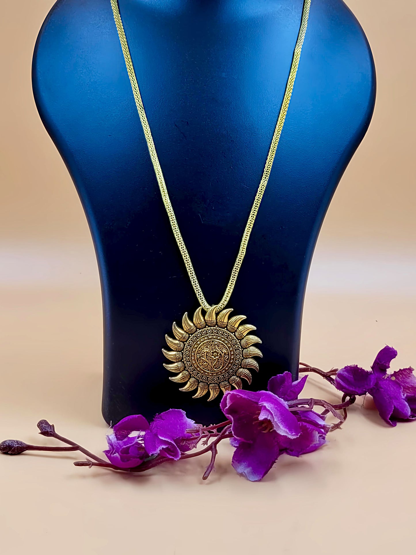 Oxidized Golden Tone Sunflower Design Light Weight Pendant Chain.