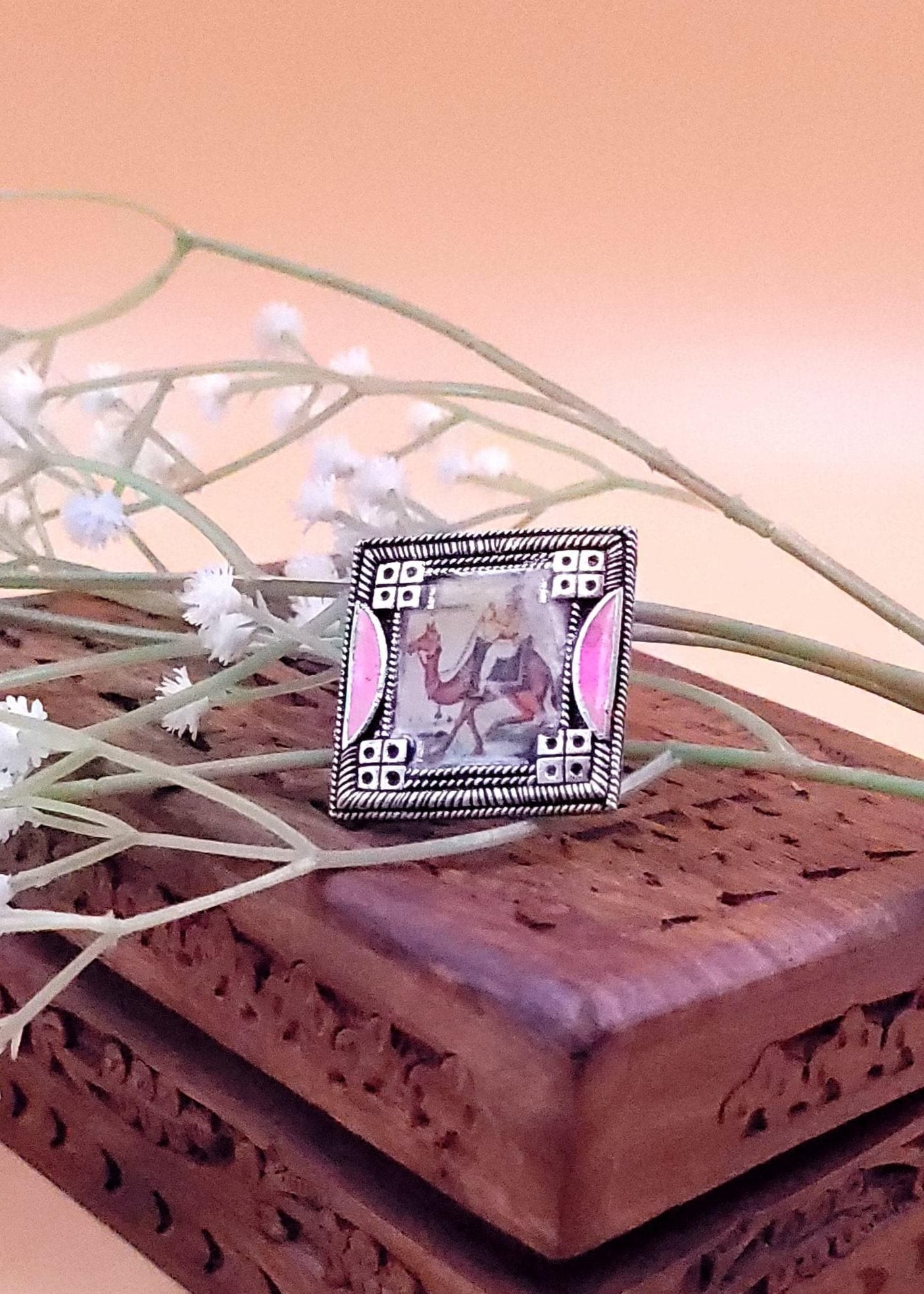 Adjustable Camel Printed Oxidized Finger Ring