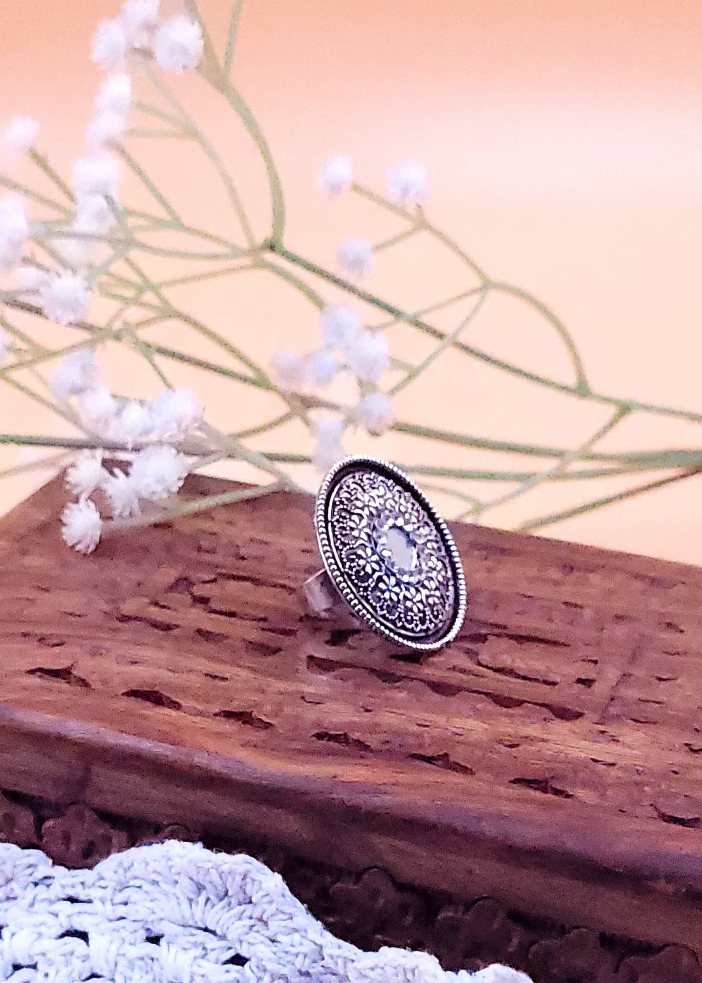 Adjustable Mirror And Stone Finger Ring