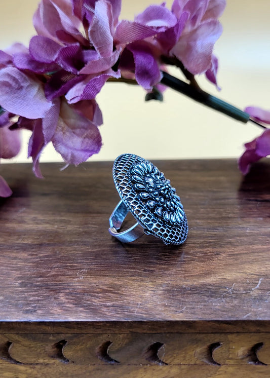 Adjustable Light Weight Oxidized Finger Ring