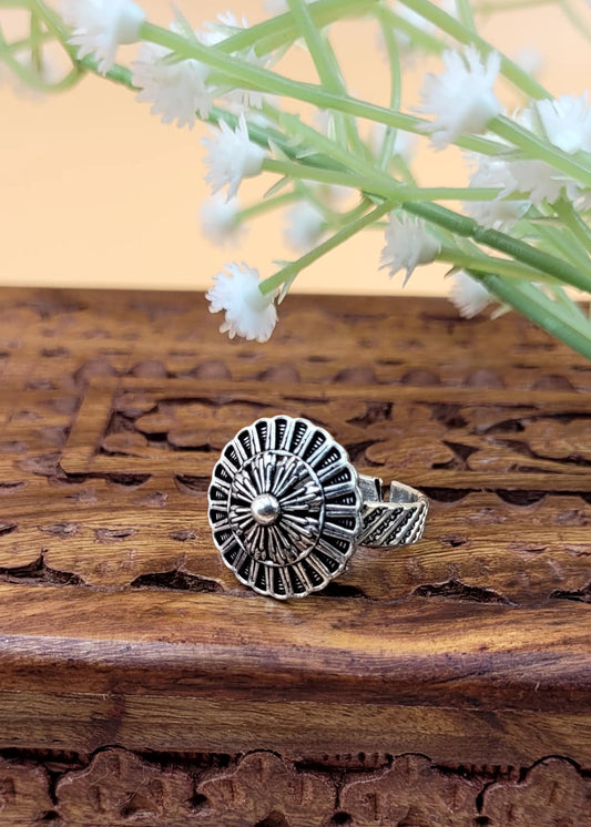 Adjustable Small Size Pine Leaf Designed Oxidized Finger Ring