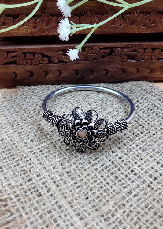 Antique Floral Peach Stone Brass Oxidized Bracelet.