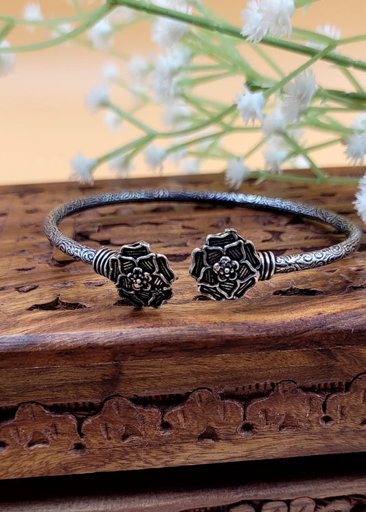 Rosy Leaf Silver Oxidized Slip On Bracelet