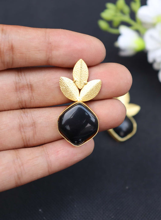 Gold Brass Three Leave Stud